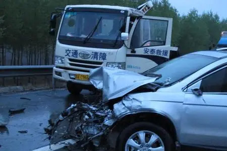 津石高速(G0211)高速换胎补胎修车救援服务24小时拖车热线,高速快速救援公司